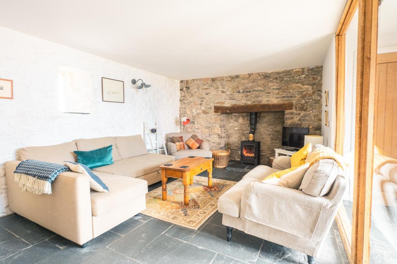 Appartamento St Davids Hideaway With Roll-Top Bath & Log Burner Esterno foto