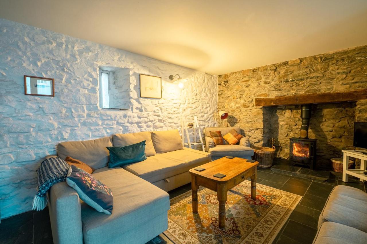 Appartamento St Davids Hideaway With Roll-Top Bath & Log Burner Esterno foto