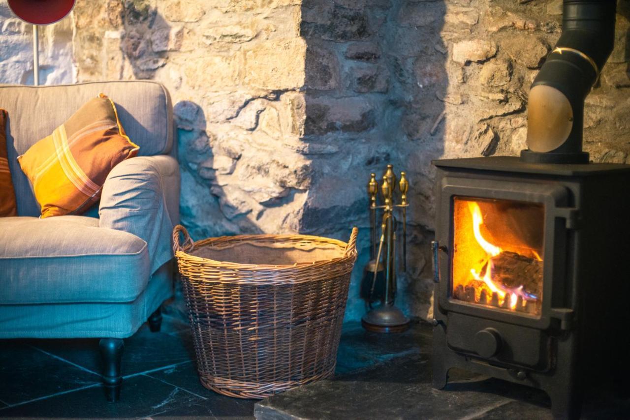 Appartamento St Davids Hideaway With Roll-Top Bath & Log Burner Esterno foto